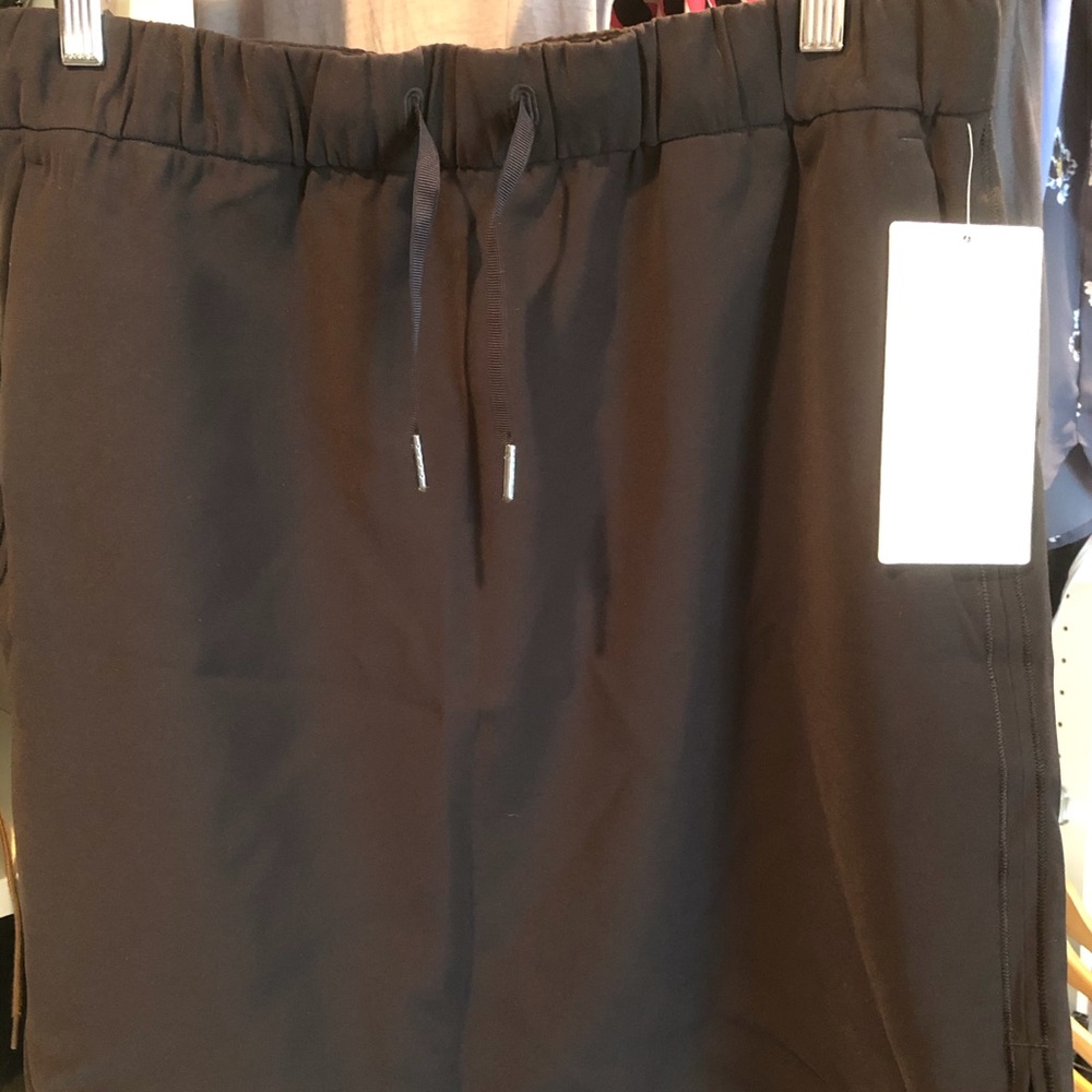 Lululemon On The Fly Skirt - Black